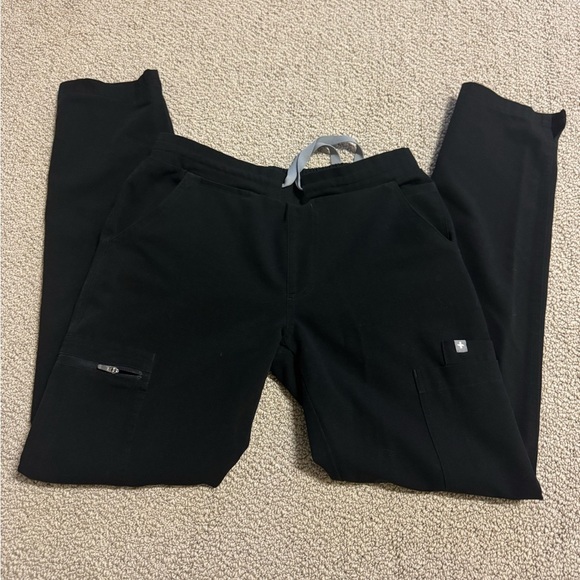 Figs Women's Straight Leg Pants - Black - Picture 5 of 5